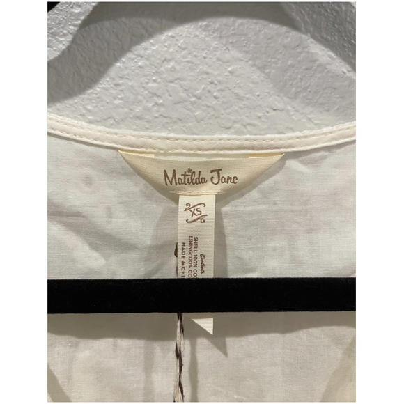 MATILDA JANE Cream Scallop 3/4 Sleeve Blouse - Picture 3 of 6